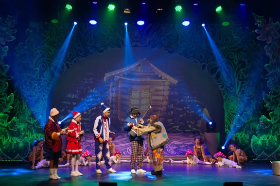 Новогоднее театрализованное представление "Конек-горбунок"