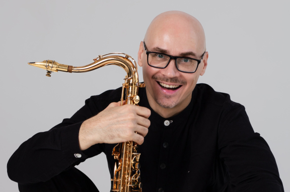 &Scy;&acy;&kcy;&scy;&ocy;&fcy;&ocy;&ncy;&icy;&scy;&tcy; SyntheticSax&period; &Mcy;&icy;&rcy;&ocy;&vcy;&ycy;&iecy; &khcy;&icy;&tcy;&ycy; &ocy;&tcy; Ameno &dcy;&ocy; Lambada