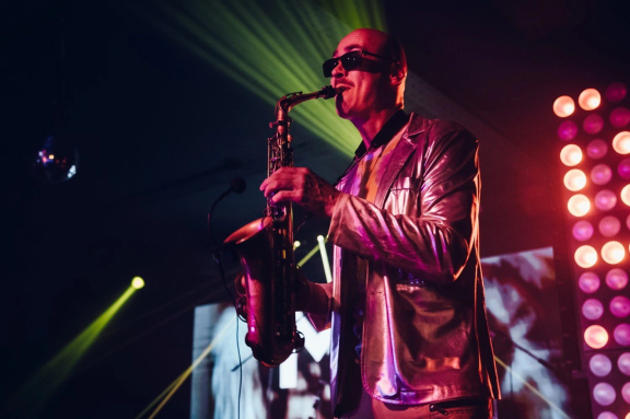 &Scy;&acy;&kcy;&scy;&ocy;&fcy;&ocy;&ncy;&icy;&scy;&tcy; SyntheticSax&period; &Mcy;&icy;&rcy;&ocy;&vcy;&ycy;&iecy; &khcy;&icy;&tcy;&ycy; &ocy;&tcy; Ameno &dcy;&ocy; Lambada