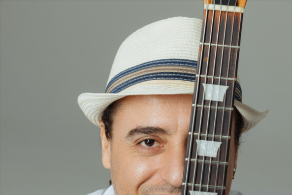 ХХ музыкальный фестиваль «Джаз-лихорадка». Звёзды мирового джаза: Трио Олега Бутмана- барабаны, рояль, бас, вокал и Жоандер Сантос (Joander Santos) –вокал, гитара. Ансамбль «Се-Ля-Ви», проект «Roman Averin Project», джазовый оркестр Е. Манцирина