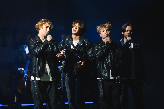 &Acy;&ncy;&scy;&acy;&mcy;&bcy;&lcy;&softcy; "&Icy;&vcy;&acy;&ncy;&ycy;"&colon; &Dcy;&lcy;&yacy; &vcy;&acy;&scy; &scy; &lcy;&yucy;&bcy;&ocy;&vcy;&softcy;&yucy;