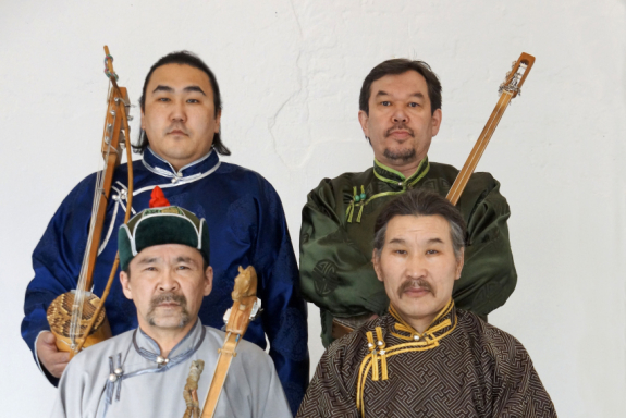 &Ecy;&tcy;&ncy;&ocy;-&gcy;&rcy;&ucy;&pcy;&pcy;&acy; "&KHcy;&ucy;&ncy; &KHcy;&ucy;&rcy;&tcy;&ucy;"