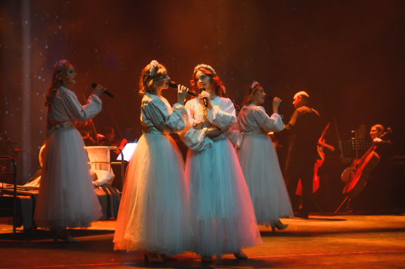 &Bcy;&ocy;&lcy;&softcy;&shcy;&ocy;&jcy; &ncy;&ocy;&vcy;&ocy;&gcy;&ocy;&dcy;&ncy;&icy;&jcy; &kcy;&ocy;&ncy;&tscy;&iecy;&rcy;&tcy;