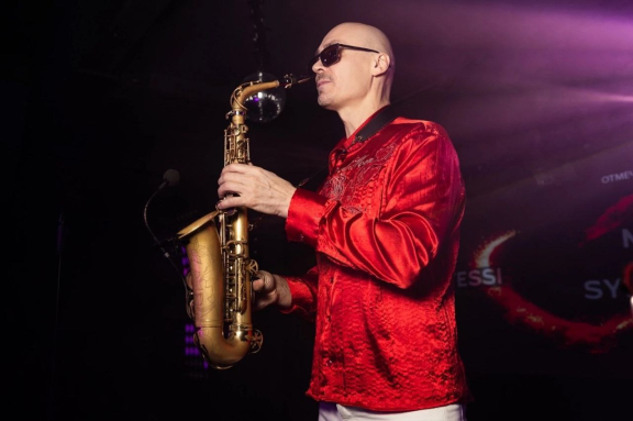 &Scy;&acy;&kcy;&scy;&ocy;&fcy;&ocy;&ncy;&icy;&scy;&tcy; SyntheticSax&period; &Mcy;&icy;&rcy;&ocy;&vcy;&ycy;&iecy; &khcy;&icy;&tcy;&ycy; &ocy;&tcy; Ameno &dcy;&ocy; Lambada