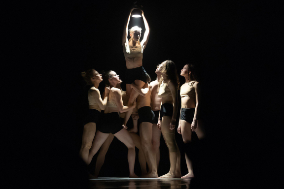 &Kcy;&rcy;&acy;&scy;&ocy;&tcy;&acy;