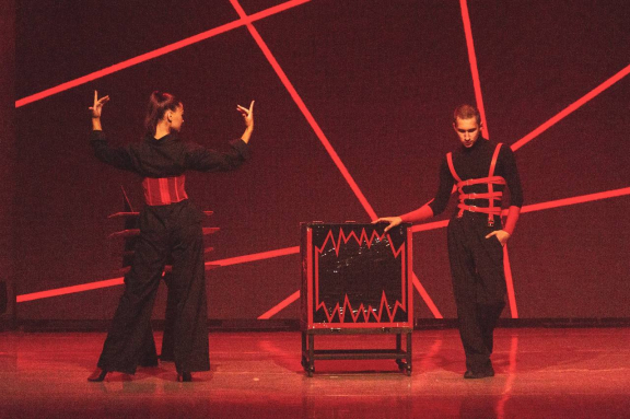 &Icy;&lcy;&lcy;&yucy;&zcy;&icy;&ocy;&ncy;&ncy;&ocy;&iecy; &shcy;&ocy;&ucy; "&Ncy;&iecy; &scy;&mcy;&ocy;&tcy;&rcy;&icy;&period;&period;&period;"