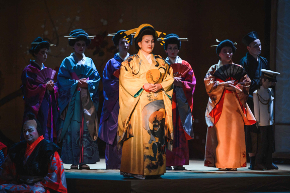 &Mcy;&acy;&dcy;&acy;&mcy; &Bcy;&acy;&tcy;&tcy;&iecy;&rcy;&fcy;&lcy;&acy;&jcy;