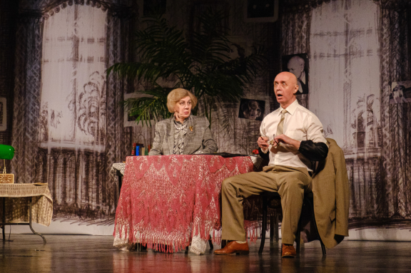 Спектакль «Раневская. Сквозь смех и слезы»