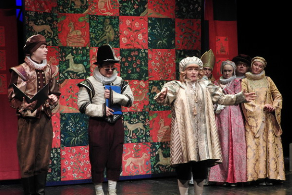 &Gcy;&acy;&scy;&tcy;&rcy;&ocy;&lcy;&icy; &Vcy;&ocy;&lcy;&ocy;&gcy;&ocy;&dcy;&scy;&kcy;&ocy;&gcy;&ocy; &ocy;&bcy;&lcy;&acy;&scy;&tcy;&ncy;&ocy;&gcy;&ocy; &tcy;&iecy;&acy;&tcy;&rcy;&acy; &yucy;&ncy;&ocy;&gcy;&ocy; &zcy;&rcy;&icy;&tcy;&iecy;&lcy;&yacy; "&Pcy;&rcy;&icy;&ncy;&tscy; &icy; &ncy;&icy;&shchcy;&icy;&jcy;"