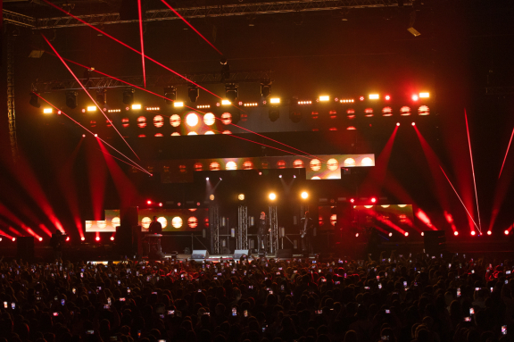 &Scy;&ucy;&pcy;&iecy;&rcy;&fcy;&iecy;&scy;&tcy;&icy;&vcy;&acy;&lcy;&softcy; &laquo;&Dcy;&icy;&scy;&kcy;&ocy;Fest 90-&khcy;&raquo;