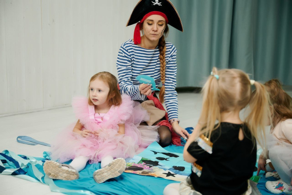 &Pcy;&ucy;&tcy;&iecy;&shcy;&iecy;&scy;&tcy;&vcy;&icy;&iecy; &pcy;&ocy; &chcy;&iecy;&tcy;&ycy;&rcy;&iecy;&mcy; &mcy;&ocy;&rcy;&yacy;&mcy;