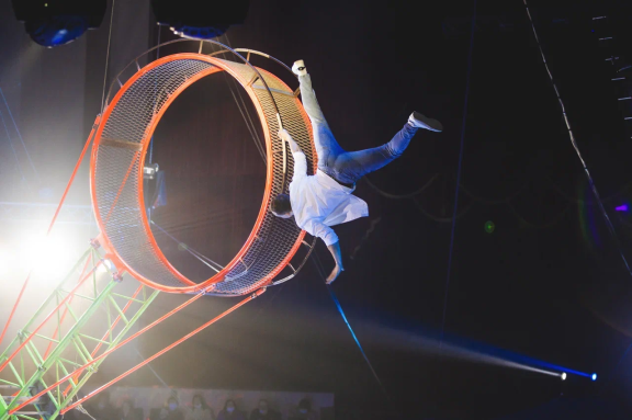 &TScy;&icy;&rcy;&kcy; &ncy;&acy; &lcy;&softcy;&dcy;&ucy; &Acy;&jcy;&scy;&bcy;&iecy;&rcy;&gcy;