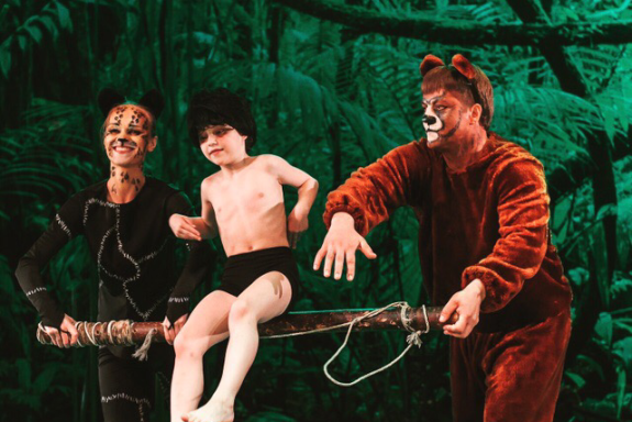 &KHcy;&ocy;&rcy;&iecy;&ocy;&gcy;&rcy;&acy;&fcy;&icy;&chcy;&iecy;&scy;&kcy;&acy;&yacy; &dcy;&iecy;&tcy;&scy;&kcy;&acy;&yacy; &shcy;&kcy;&ocy;&lcy;&acy; "&Rcy;&iecy;&vcy;&iecy;&rcy;&acy;&ncy;&scy;"&period; &Ocy;&tcy;&chcy;&iecy;&tcy;&ncy;&ycy;&jcy; &kcy;&ocy;&ncy;&tscy;&iecy;&rcy;&tcy; "&Dcy;&icy;&tcy;&yacy; &dcy;&zhcy;&ucy;&ncy;&gcy;&lcy;&iecy;&jcy;"