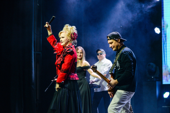 &Scy;&vcy;&iecy;&tcy;&lcy;&acy;&ncy;&acy; &Rcy;&acy;&zcy;&icy;&ncy;&acy;