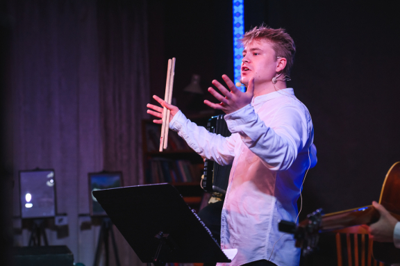 &Ocy;&lcy;&iecy;&gcy; &Kcy;&ocy;&scy;&tcy;&ycy;&rcy;&yacy; &icy; &acy;&rcy;&tcy;&icy;&scy;&tcy;&ycy; &laquo;&Pcy;&iecy;&rcy;&mcy;&softcy;&Kcy;&ocy;&ncy;&tscy;&iecy;&rcy;&tcy;&raquo;&colon; &laquo;&Vcy;&scy;&iocy;&comma; &chcy;&tcy;&ocy; &bcy;&ycy;&lcy;&ocy;&raquo;