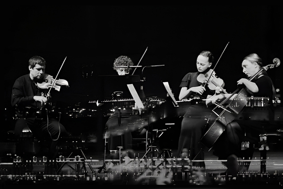 &Vcy;&IEcy;&Lcy;&Icy;&Kcy;&Ocy;&IEcy; &Ncy;&IEcy;&Mcy;&Ocy;&IEcy;&period; 100 &lcy;&iecy;&tcy; &fcy;&icy;&lcy;&softcy;&mcy;&ucy; &Bcy;&rcy;&ocy;&ncy;&iecy;&ncy;&ocy;&scy;&iecy;&tscy; &laquo;&Pcy;&ocy;&tcy;&iocy;&mcy;&kcy;&icy;&ncy;&raquo;&period; &Kcy;&vcy;&acy;&rcy;&tcy;&iecy;&tcy; OpensoundQuartet &lpar;&Mcy;&ocy;&scy;&kcy;&vcy;&acy;&rpar;