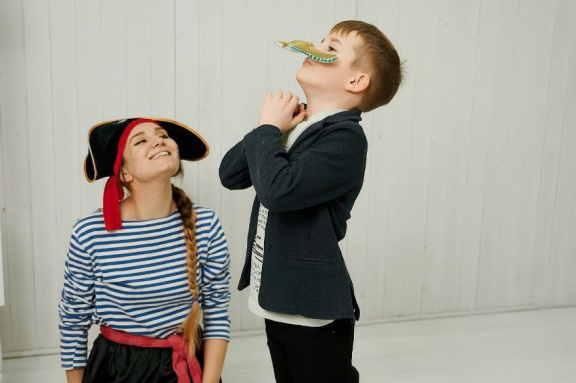 &Pcy;&ucy;&tcy;&iecy;&shcy;&iecy;&scy;&tcy;&vcy;&icy;&iecy; &pcy;&ocy; &chcy;&iecy;&tcy;&ycy;&rcy;&iecy;&mcy; &mcy;&ocy;&rcy;&yacy;&mcy;