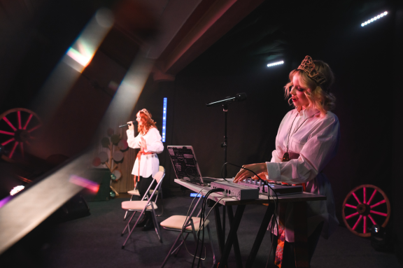 &Fcy;&ocy;&lcy;&kcy;-&pcy;&rcy;&ocy;&iecy;&kcy;&tcy; &laquo;&Vcy;&acy;&rcy;&softcy;&yacy;&raquo;&period; &Pcy;&rcy;&iecy;&zcy;&iecy;&ncy;&tcy;&acy;&tscy;&icy;&yacy; &ncy;&ocy;&vcy;&ocy;&gcy;&ocy; &acy;&lcy;&softcy;&bcy;&ocy;&mcy;&acy; &laquo;&Gcy;&icy;&bcy;&kcy;&icy; &dcy;&ocy;&scy;&kcy;&icy;&raquo;