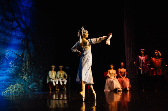 Балет "Лебединое озеро"