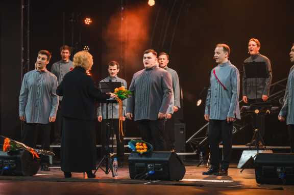 &Acy;&kcy;&acy;&dcy;&iecy;&mcy;&icy;&chcy;&iecy;&scy;&kcy;&icy;&jcy; &khcy;&ocy;&rcy; "&Mcy;&lcy;&acy;&dcy;&acy;"&colon; "&Scy;&pcy;&ocy;&iocy;&mcy;&tcy;&iecy;&comma; &dcy;&rcy;&ucy;&zcy;&softcy;&yacy;&excl;"