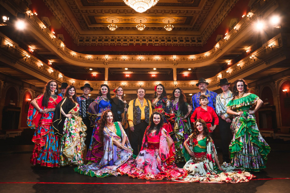 Концерт ансамбля песни и танца "Ромэн" - "Под цыганским шатром"