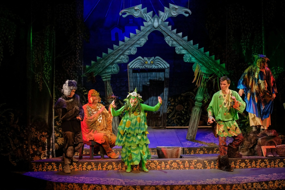 Как Баба-Яга сына женила