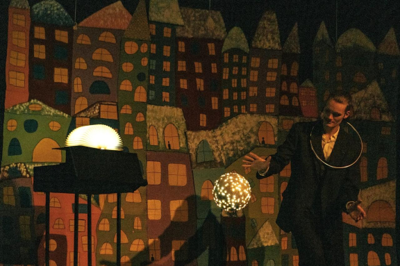 Рождественская история. Иллюзионный спектакль