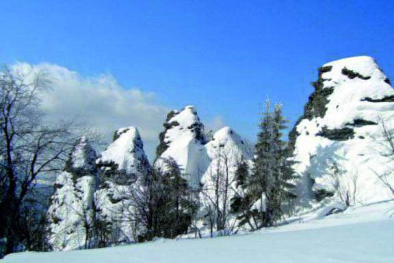 &Pcy;&rcy;&ocy;&gcy;&ucy;&lcy;&kcy;&acy; &ncy;&acy; &gcy;&ocy;&rcy;&ucy; &Kcy;&ocy;&lcy;&pcy;&acy;&kcy;&icy; &icy; &gcy;&rcy;&acy;&ncy;&icy;&tscy;&ucy; &IEcy;&vcy;&rcy;&ocy;&pcy;&ycy; &icy; &Acy;&zcy;&icy;&icy; &vcy; &Pcy;&iecy;&rcy;&mcy;&scy;&kcy;&ocy;&mcy; &kcy;&rcy;&acy;&iecy;