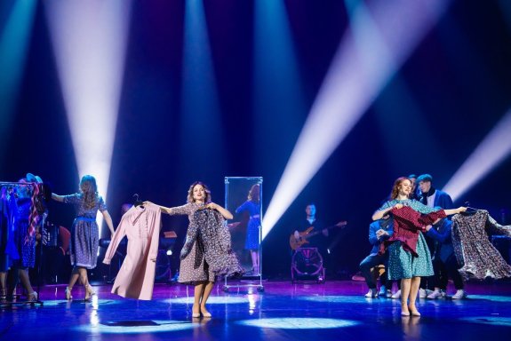 &Acy;&ncy;&scy;&acy;&mcy;&bcy;&lcy;&softcy; &laquo;&Vcy;&ocy;&scy;&kcy;&rcy;&iecy;&scy;&iecy;&ncy;&icy;&iecy;&raquo;&period; &Kcy;&ocy;&ncy;&tscy;&iecy;&rcy;&tcy;&ncy;&acy;&yacy; &pcy;&rcy;&ocy;&gcy;&rcy;&acy;&mcy;&mcy;&acy; &laquo;&Pcy;&ocy;&gcy;&ocy;&vcy;&ocy;&rcy;&icy; &scy;&ocy; &mcy;&ncy;&ocy;&yucy;&comma; &mcy;&acy;&mcy;&acy;&raquo;