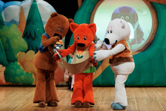 &Mcy;&icy;-&Mcy;&icy;-&Mcy;&icy;&shcy;&kcy;&icy;&period; &Kcy;&rcy;&icy;&scy;&tcy;&acy;&lcy;&lcy; &dcy;&rcy;&ucy;&zhcy;&bcy;&ycy;