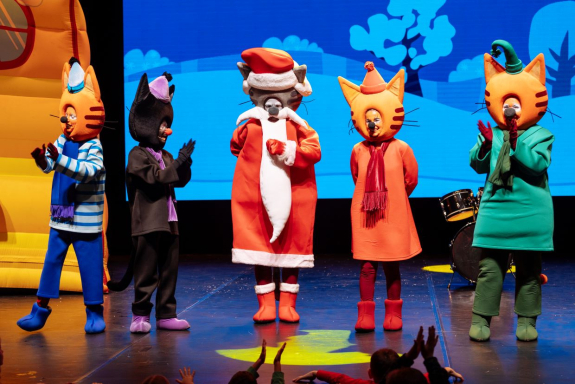 Три кота: "Новый год в Котополисе"