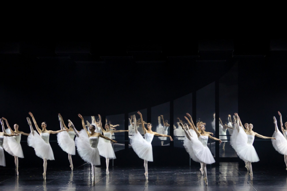 &Tcy;&iecy;&acy;&tcy;&rcy; &Bcy;&acy;&lcy;&iecy;&tcy;&acy; &Bcy;&ocy;&rcy;&icy;&scy;&acy; &Ecy;&jcy;&fcy;&mcy;&acy;&ncy;&acy;&period; &Kcy;&rcy;&acy;&scy;&ncy;&acy;&yacy; &ZHcy;&icy;&zcy;&iecy;&lcy;&softcy;