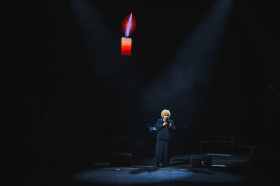 &Acy;&kcy;&acy;&dcy;&iecy;&mcy;&icy;&chcy;&iecy;&scy;&kcy;&icy;&jcy; &khcy;&ocy;&rcy; "&Mcy;&lcy;&acy;&dcy;&acy;"&colon; "&Scy;&pcy;&ocy;&iocy;&mcy;&tcy;&iecy;&comma; &dcy;&rcy;&ucy;&zcy;&softcy;&yacy;&excl;"