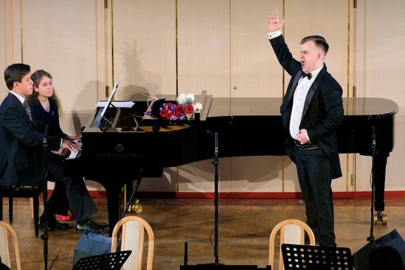 Поёт Владимир Печенкин "Благотворительный концерт для СВОих"