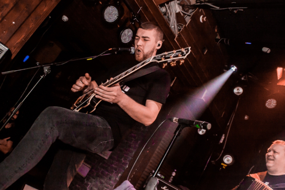 Костя Кулясов и группа "АнимациЯ"