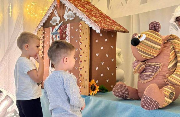 &Ncy;&ocy;&vcy;&ocy;&gcy;&ocy;&dcy;&ncy;&icy;&jcy; &scy;&pcy;&iecy;&kcy;&tcy;&acy;&kcy;&lcy;&softcy; baby-&tcy;&iecy;&acy;&tcy;&rcy;&acy; &dcy;&lcy;&yacy; &mcy;&acy;&lcy;&ycy;&shcy;&iecy;&jcy; "&Ncy;&ocy;&vcy;&ocy;&gcy;&ocy;&dcy;&ncy;&icy;&iecy; &pcy;&rcy;&icy;&kcy;&lcy;&yucy;&chcy;&iecy;&ncy;&icy;&yacy; &Zcy;&acy;&jcy;&chcy;&icy;&kcy;&acy; &Tcy;&icy;&mcy;&ocy;&shcy;&kcy;&icy;"