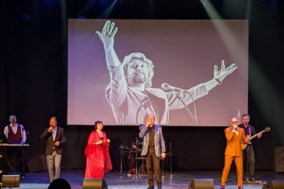 &YUcy;&rcy;&icy;&jcy; &Scy;&ocy;&bcy;&yacy;&ncy;&icy;&ncy;&comma; &Icy;&gcy;&ocy;&rcy;&softcy; &Kcy;&ocy;&scy;&tcy;&acy;&rcy;&iecy;&vcy;&comma; &Vcy;&lcy;&acy;&dcy;&icy;&mcy;&icy;&rcy; &CHcy;&acy;&dcy;&ocy;&vcy;&colon; &laquo;&Lcy;&softcy;&iecy;&tcy;&scy;&yacy; &mcy;&ucy;&zcy;&ycy;&kcy;&acy;&raquo;