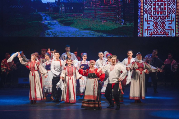 &Bcy;&ocy;&lcy;&softcy;&shcy;&icy;&iecy; &gcy;&acy;&scy;&tcy;&rcy;&ocy;&lcy;&icy;&colon; &Mcy;&ucy;&zcy;&ycy;&kcy;&acy;&lcy;&softcy;&ncy;&ocy;-&khcy;&ocy;&rcy;&iecy;&ocy;&gcy;&rcy;&acy;&fcy;&icy;&chcy;&iecy;&scy;&kcy;&icy;&jcy; &scy;&pcy;&iecy;&kcy;&tcy;&acy;&kcy;&lcy;&softcy; "&Ncy;&acy;&rcy;&ocy;&dcy;&ncy;&ycy;&jcy; &scy;&kcy;&acy;&zcy; &ocy; &Pcy;&iecy;&rcy;&mcy;&icy; &Vcy;&iecy;&lcy;&icy;&kcy;&ocy;&jcy;"