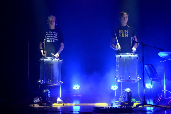 Шоу барабанов