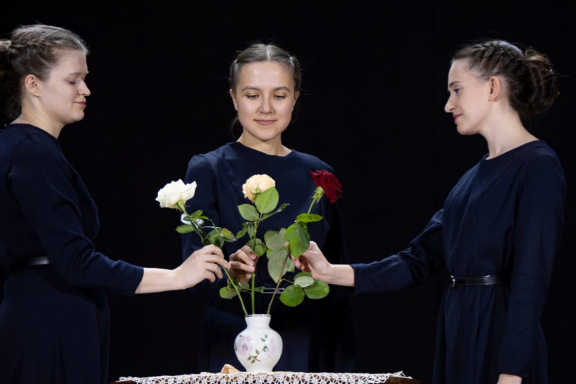 &Mcy;&ocy;&lcy;&ocy;&dcy;&iocy;&zhcy;&ncy;&ycy;&jcy; &tcy;&iecy;&acy;&tcy;&rcy; "&Tcy;&iecy;&Mcy;&acy;"&period; &Scy;&pcy;&iecy;&kcy;&tcy;&acy;&kcy;&lcy;&softcy; "&Pcy;&rcy;&ocy;&scy;&tcy;&icy;&tcy;&softcy; &scy;&iecy;&bcy;&yacy;"