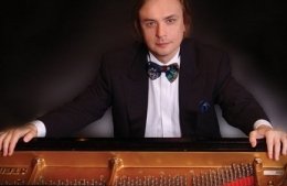 Валерий Кулешов, фортепиано (США)