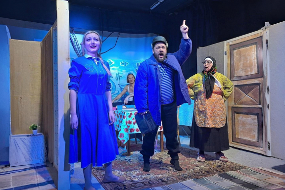 &Tcy;&iecy;&acy;&tcy;&rcy; "&Bcy;&iecy;&lcy;&acy;&yacy; &Ocy;&vcy;&tscy;&acy;"&period; &Scy;&pcy;&iecy;&kcy;&tcy;&acy;&kcy;&lcy;&softcy; "&Scy;&iecy;&mcy;&iecy;&jcy;&ncy;&ycy;&jcy; &pcy;&ocy;&rcy;&tcy;&rcy;&iecy;&tcy; &scy; &dcy;&iecy;&ncy;&zcy;&ncy;&acy;&kcy;&acy;&mcy;&icy;"