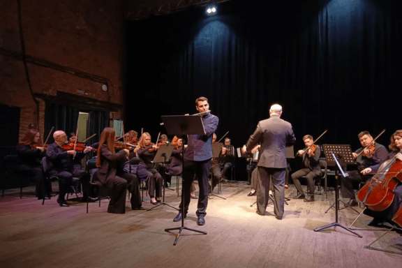 &Kcy;&acy;&mcy;&iecy;&rcy;&ncy;&ycy;&jcy; &ocy;&rcy;&kcy;&iecy;&scy;&tcy;&rcy; &laquo;&Ocy;&rcy;&fcy;&iecy;&jcy;&raquo; Concerto&period; Mozart &lpar;&Kcy;&ocy;&ncy;&chcy;&iecy;&rcy;&tcy;&ocy;&period; &Mcy;&ocy;&tscy;&acy;&rcy;&tcy;&rpar;
