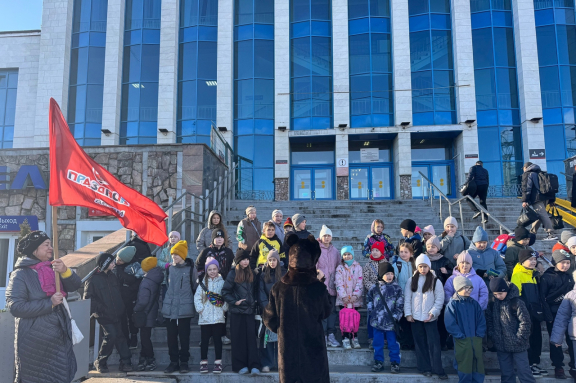 &Pcy;&rcy;&acy;&zcy;&dcy;&ncy;&icy;&kcy; &kcy;&ocy; &dcy;&ncy;&yucy; &Mcy;&acy;&tcy;&iecy;&rcy;&icy;&colon; &pcy;&ucy;&tcy;&iecy;&shcy;&iecy;&scy;&tcy;&vcy;&icy;&iecy; &pcy;&ocy; &bcy;&ocy;&lcy;&softcy;&shcy;&ocy;&mcy;&ucy; &Pcy;&iecy;&rcy;&mcy;&scy;&kcy;&ocy;&mcy;&ucy; &kcy;&ocy;&lcy;&softcy;&tscy;&ucy;