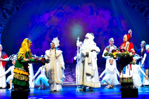 Новогоднее театрализованное представление "Конек-горбунок"