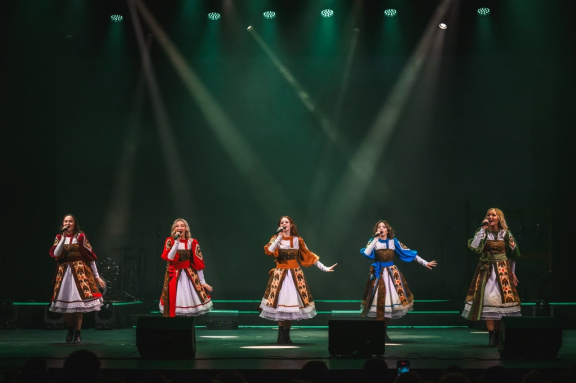 &Acy;&ncy;&scy;&acy;&mcy;&bcy;&lcy;&softcy; "&Vcy;&ocy;&scy;&kcy;&rcy;&iecy;&scy;&iecy;&ncy;&icy;&iecy;"&colon; "&Kcy;&ocy;&gcy;&dcy;&acy; &vcy;&iecy;&scy;&ncy;&acy; &pcy;&rcy;&icy;&dcy;&iocy;&tcy;&hellip;"