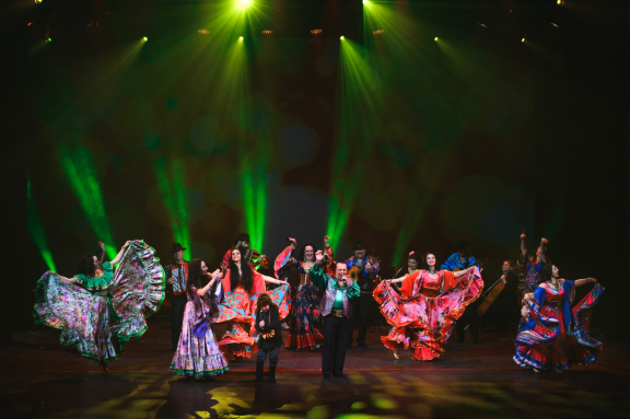 &Bcy;&ocy;&lcy;&softcy;&shcy;&ocy;&jcy; &ncy;&ocy;&vcy;&ocy;&gcy;&ocy;&dcy;&ncy;&icy;&jcy; &kcy;&ocy;&ncy;&tscy;&iecy;&rcy;&tcy;