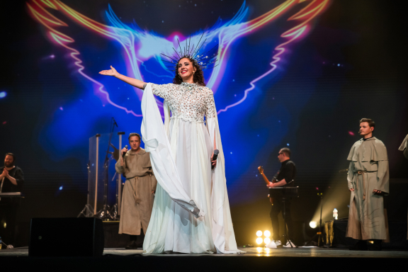 Легендарные хиты ENIGMA, GREGORIAN, SANDRA в шоу MIRROR OF ENIGMA