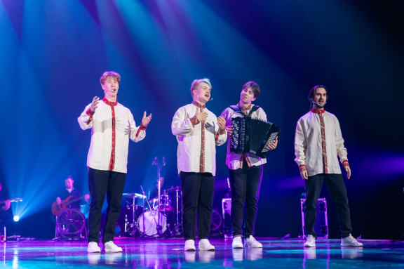 &Acy;&ncy;&scy;&acy;&mcy;&bcy;&lcy;&yucy; &laquo;&Vcy;&ocy;&scy;&kcy;&rcy;&iecy;&scy;&iecy;&ncy;&icy;&iecy;&raquo; 40 &lcy;&iecy;&tcy;&period; &Bcy;&ocy;&lcy;&softcy;&shcy;&ocy;&jcy; &yucy;&bcy;&icy;&lcy;&iecy;&jcy;&ncy;&ycy;&jcy; &kcy;&ocy;&ncy;&tscy;&iecy;&rcy;&tcy;