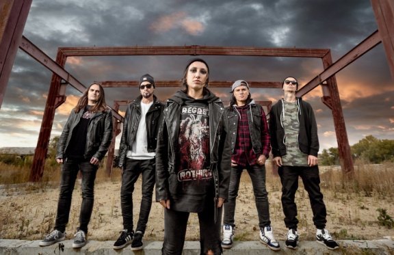 LOUNA&period; &Pcy;&rcy;&iecy;&zcy;&iecy;&ncy;&tcy;&acy;&tscy;&icy;&yacy; &ncy;&ocy;&vcy;&ocy;&gcy;&ocy; &acy;&lcy;&softcy;&bcy;&ocy;&mcy;&acy;